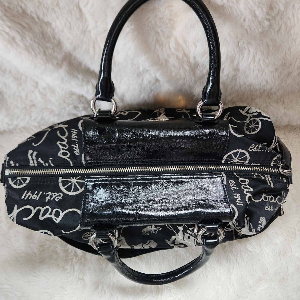 2010 Coach Ashley Horse & Carriage Satchel Black Sateen & Patent Leather - Picture 9 of 13